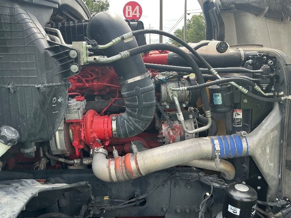 Sleeper Tractor-Heavy Duty Tractors-Freightliner-2020-T12664ST-Jackson-MS-523,245\n\t\tmiles-$ 63,750 - Image 20