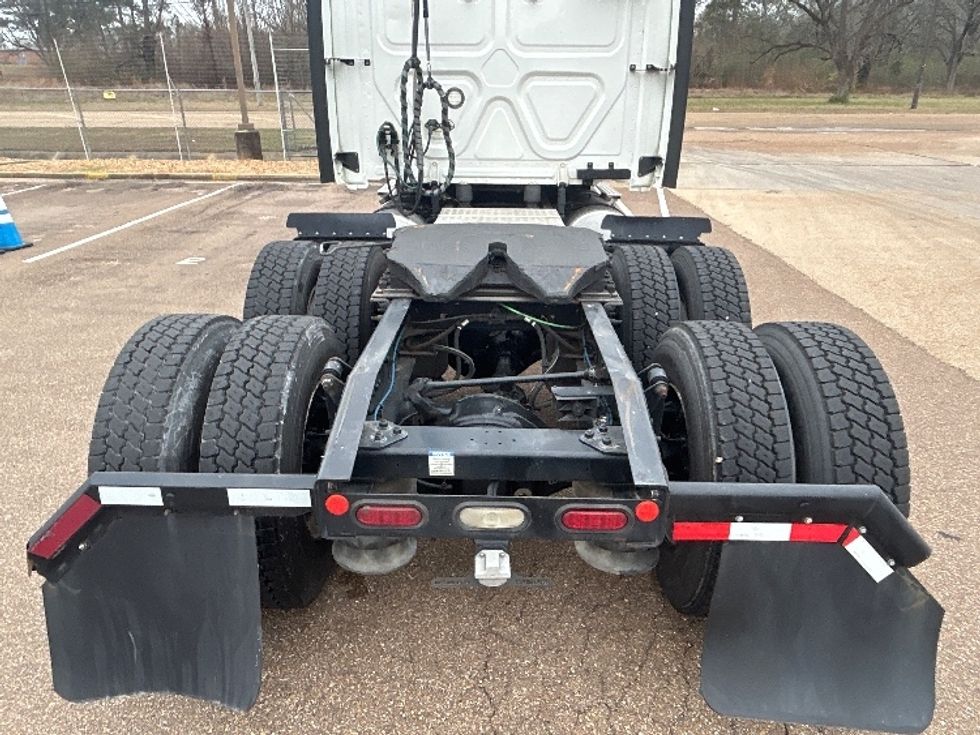Sleeper Tractor-Heavy Duty Tractors-Freightliner-2020-T12664ST-Jackson-MS-524,956\n\t\tmiles-$ 59,500 - Image 6