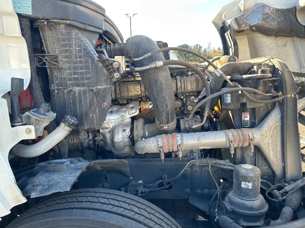 Sleeper Tractor-Heavy Duty Tractors-Freightliner-2020-T12664ST-Jackson-MS-583,552\n\t\tmiles-$ 57,000 - Image 20