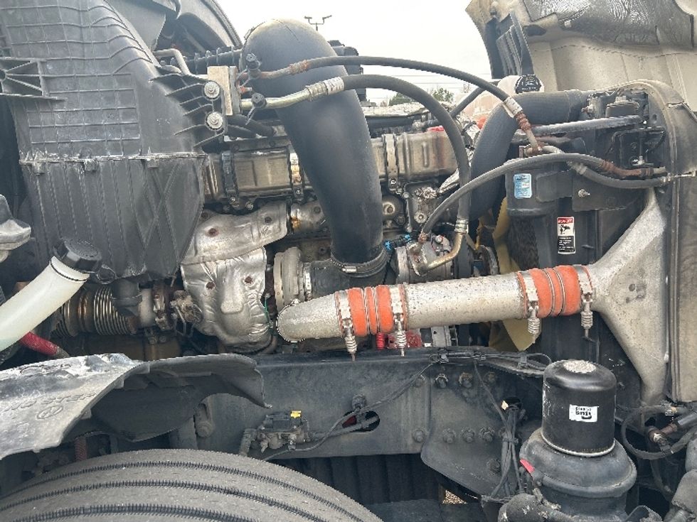 Sleeper Tractor-Heavy Duty Tractors-Freightliner-2020-T12664ST-Jackson-MS-604,999\n\t\tmiles-$ 53,750 - Image 20