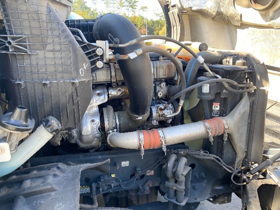 Sleeper Tractor-Heavy Duty Tractors-Freightliner-2020-T12664ST-Jacksonville-FL-469,431\n\t\tmiles-$ 63,750 - Image 20