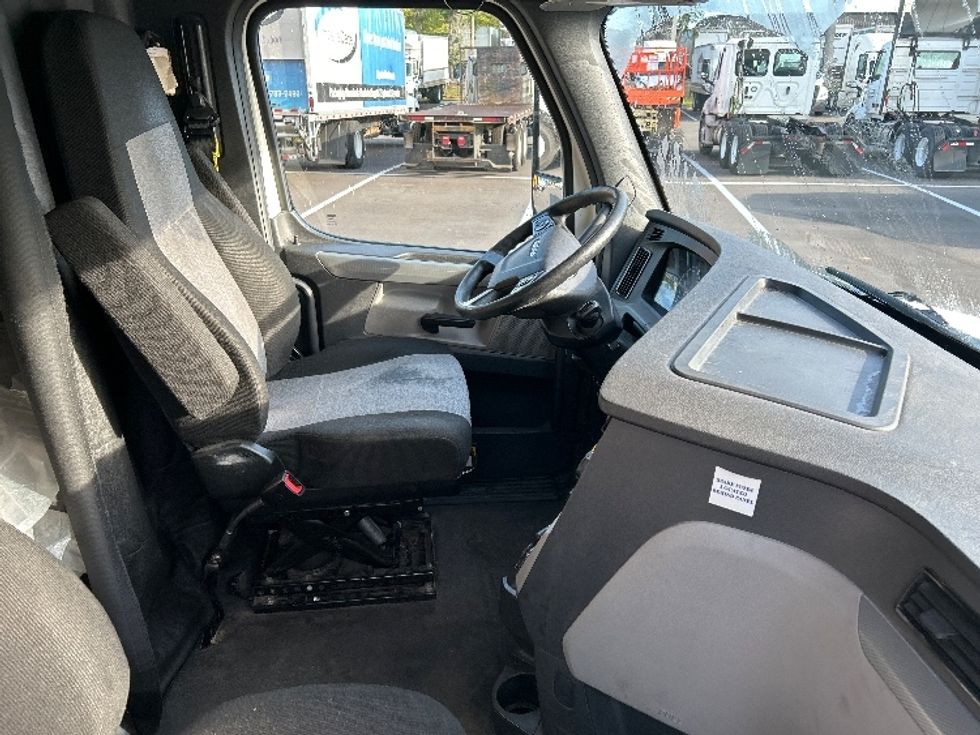 Sleeper Tractor-Heavy Duty Tractors-Freightliner-2020-T12664ST-Jacksonville-FL-499,838\n\t\tmiles-$ 59,000 - Image 15