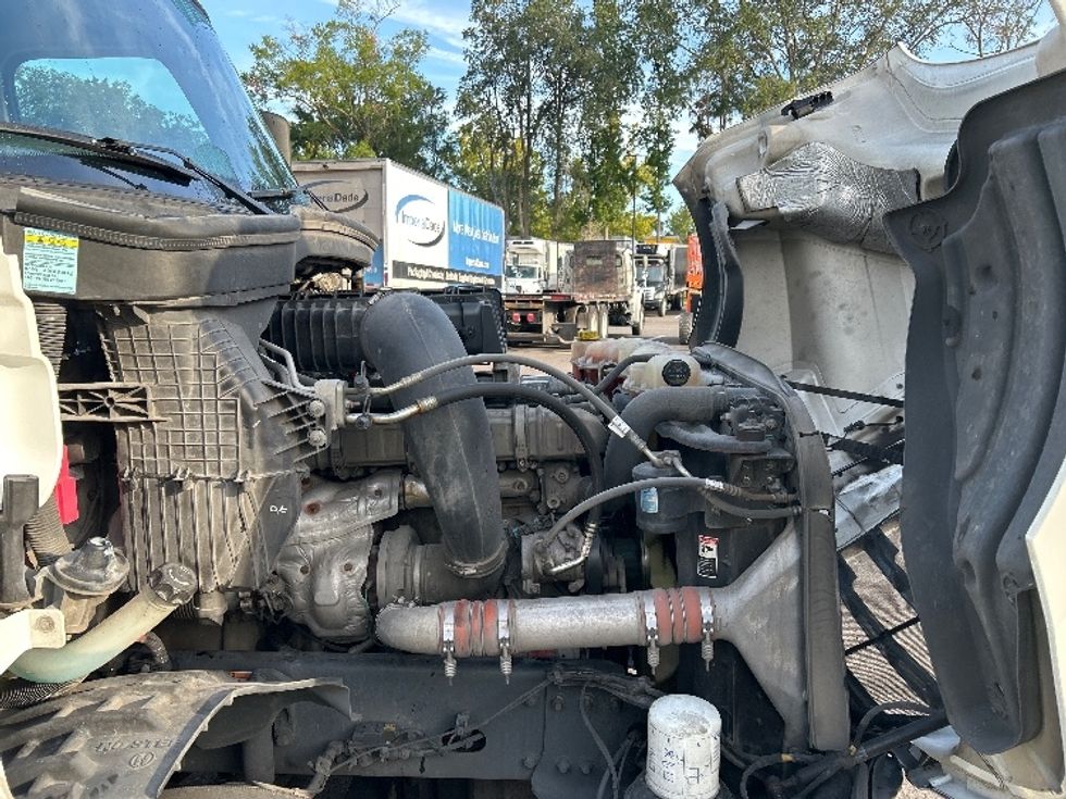 Sleeper Tractor-Heavy Duty Tractors-Freightliner-2020-T12664ST-Jacksonville-FL-499,838\n\t\tmiles-$ 59,000 - Image 20