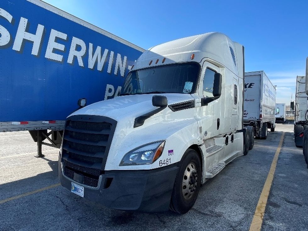 Sleeper Tractor-Heavy Duty Tractors-Freightliner-2020-T12664ST-Kansas City-MO-594,998\n\t\tmiles-$ 19,000 - Image 3