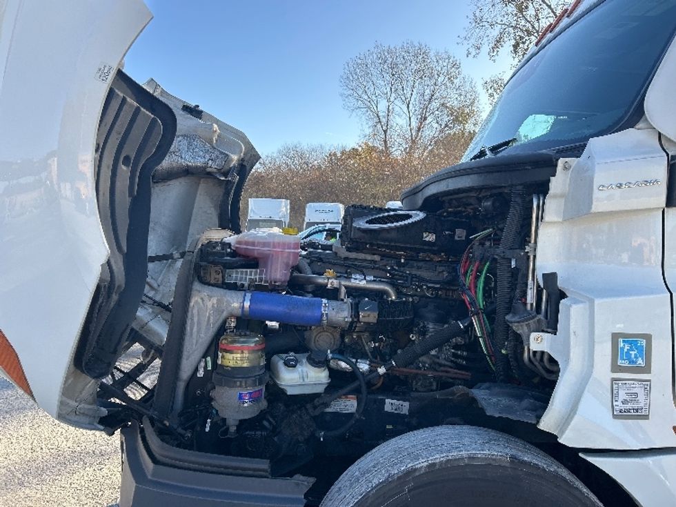 Sleeper Tractor-Heavy Duty Tractors-Freightliner-2020-T12664ST-Kansas City-MO-780,701\n\t\tmiles-$ 45,000 - Image 21