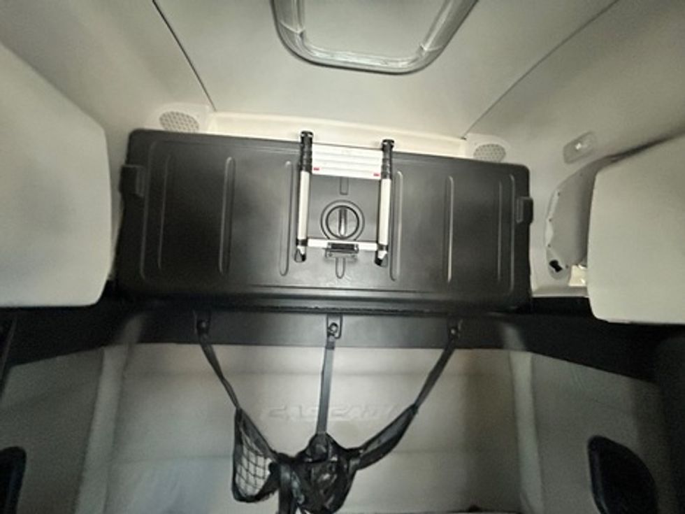 Sleeper Tractor-Heavy Duty Tractors-Freightliner-2020-T12664ST-Katy-TX-500,404\n\t\tmiles-$ 59,500 - Image 20