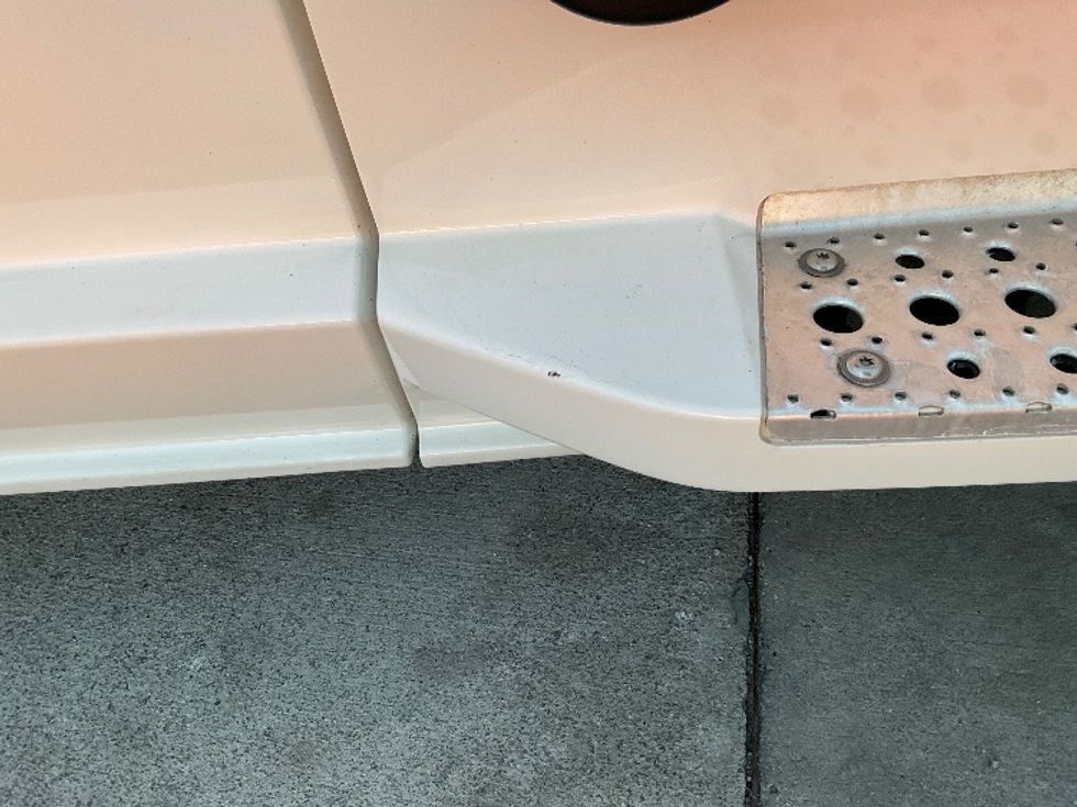 Sleeper Tractor-Heavy Duty Tractors-Freightliner-2020-T12664ST-Knoxville-TN-506,867\n\t\tmiles-$ 60,000 - Image 25