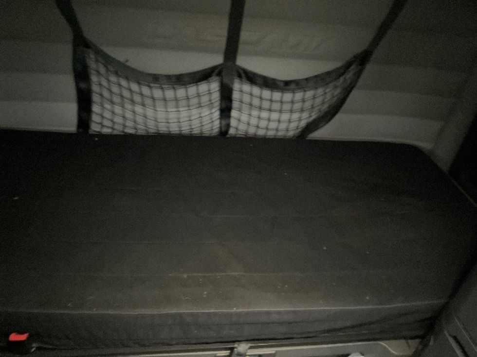 Sleeper Tractor-Heavy Duty Tractors-Freightliner-2020-T12664ST-La Porte-IN-447,943\n\t\tmiles-$ 65,500 - Image 17