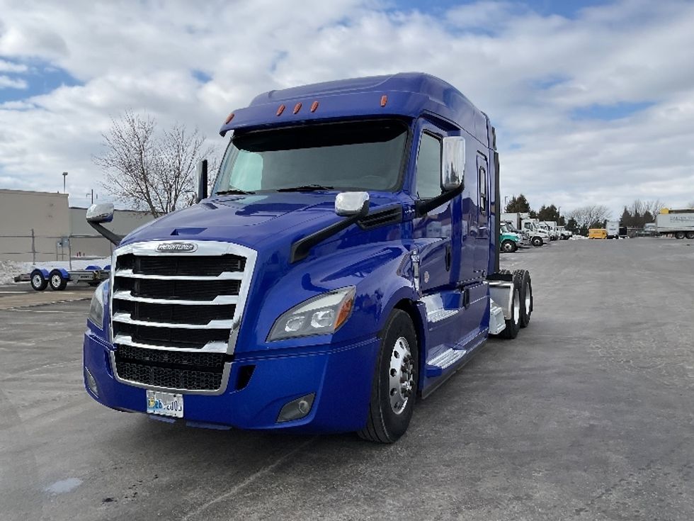 Sleeper Tractor-Heavy Duty Tractors-Freightliner-2020-T12664ST-Lancaster-PA-637,224\n\t\tmiles-$ 47,000 - Image 3