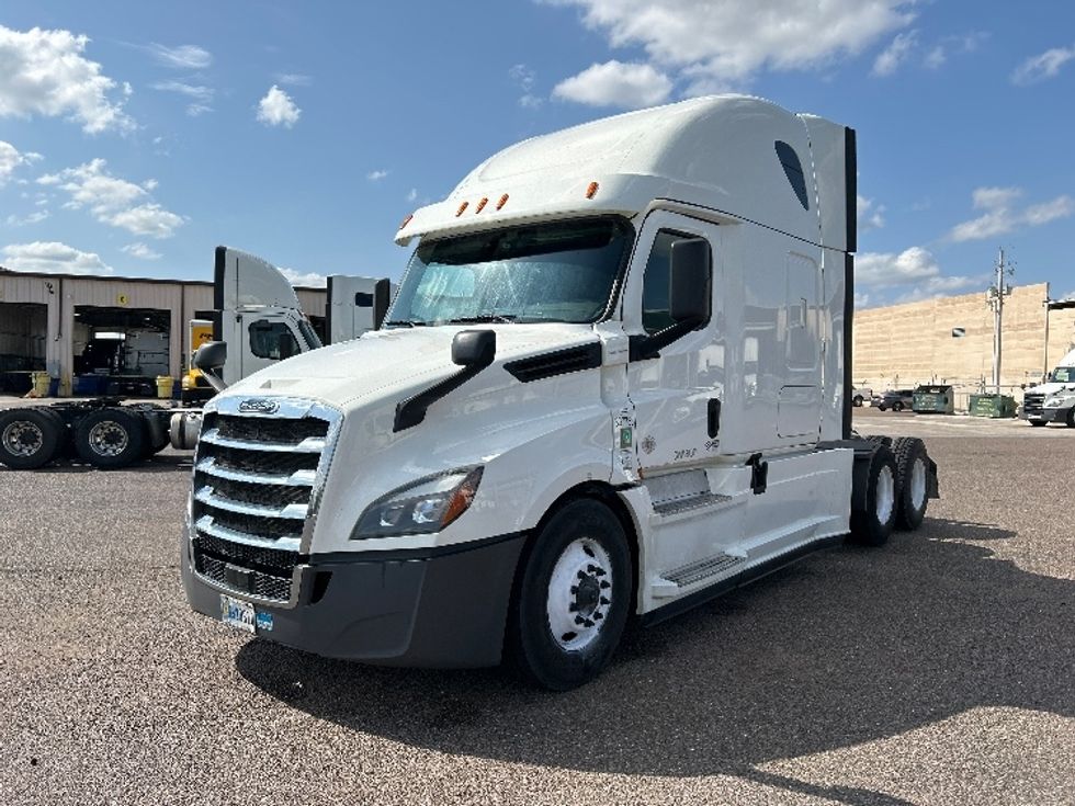 Sleeper Tractor-Heavy Duty Tractors-Freightliner-2020-T12664ST-Laredo-TX-473,258\n\t\tmiles-$ 67,000 - Image 3