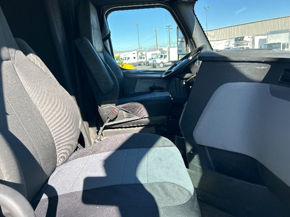 Sleeper Tractor-Heavy Duty Tractors-Freightliner-2020-T12664ST-Las Vegas-NV-767,149\n\t\tmiles-$ 38,750 - Image 15