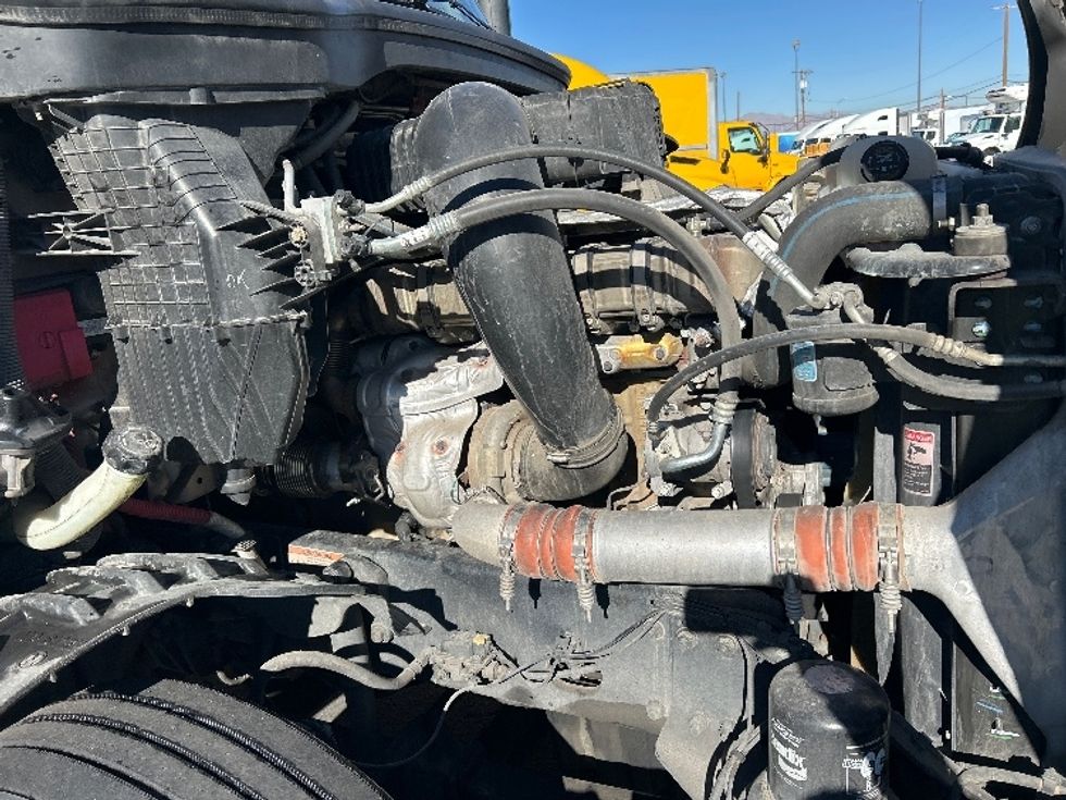 Sleeper Tractor-Heavy Duty Tractors-Freightliner-2020-T12664ST-Las Vegas-NV-767,149\n\t\tmiles-$ 38,750 - Image 20