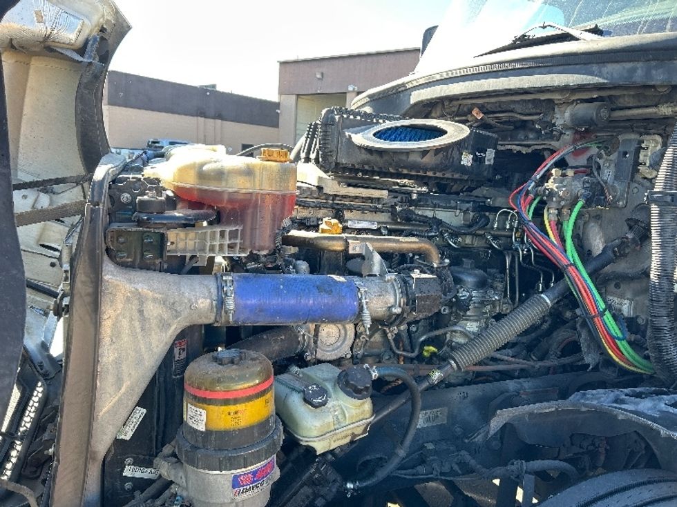 Sleeper Tractor-Heavy Duty Tractors-Freightliner-2020-T12664ST-Las Vegas-NV-767,149\n\t\tmiles-$ 38,750 - Image 21