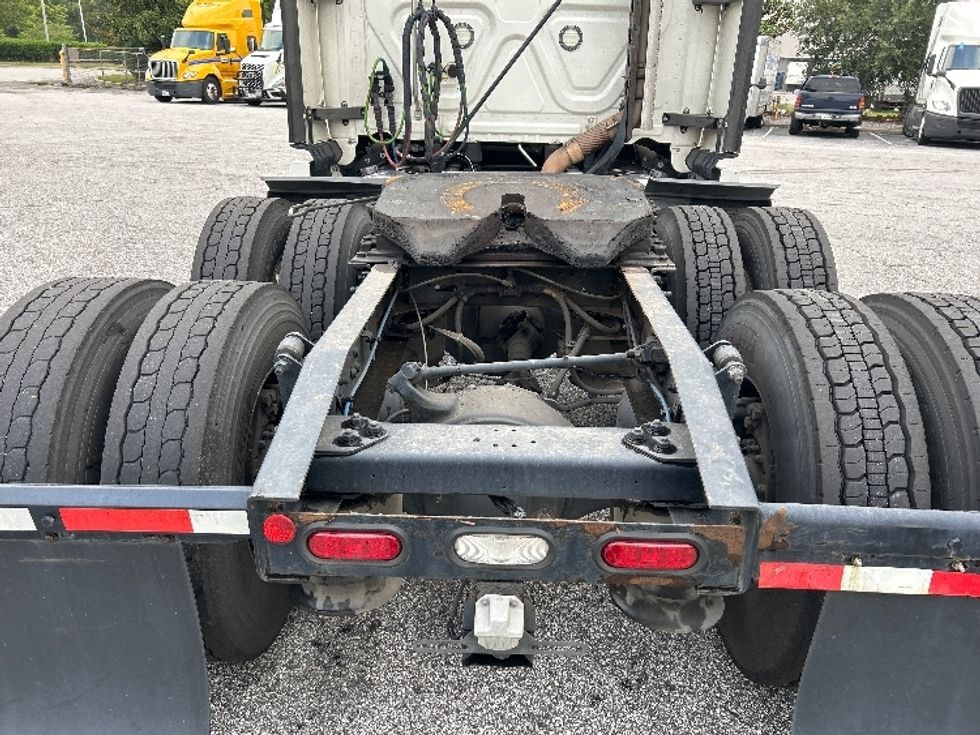 Sleeper Tractor-Heavy Duty Tractors-Freightliner-2020-T12664ST-Lexington-SC-455,960\n\t\tmiles-$ 66,000 - Image 6