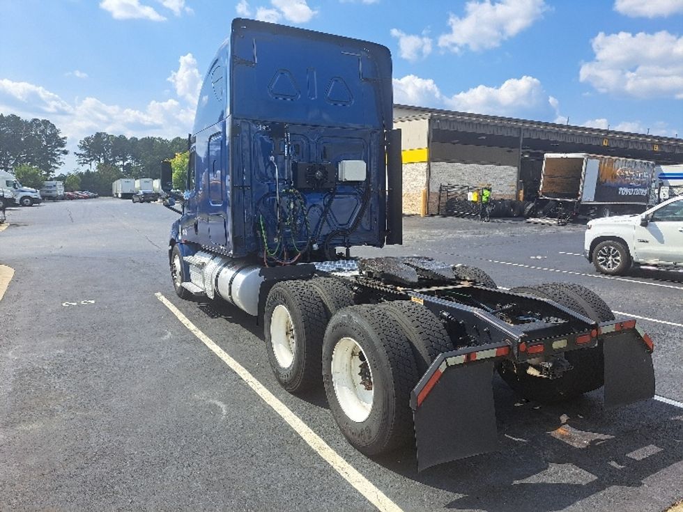 Sleeper Tractor-Heavy Duty Tractors-Freightliner-2020-T12664ST-Lithia Springs-GA-663,500\n\t\tmiles-$ 50,500 - Image 5