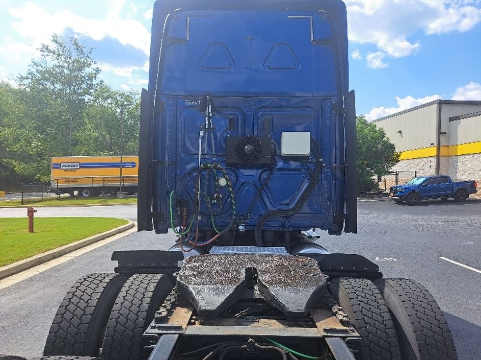 Sleeper Tractor-Heavy Duty Tractors-Freightliner-2020-T12664ST-Lithia Springs-GA-663,500\n\t\tmiles-$ 50,500 - Image 6
