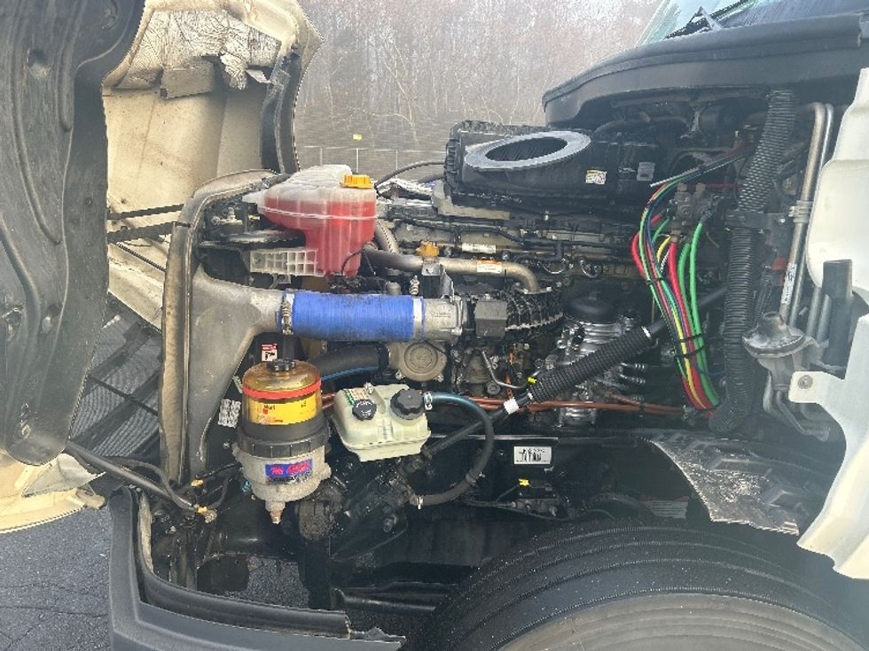 Sleeper Tractor-Heavy Duty Tractors-Freightliner-2020-T12664ST-Little Rock-AR-537,894\n\t\tmiles-$ 55,250 - Image 21