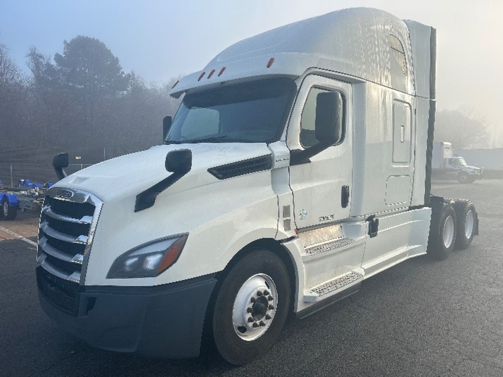 Sleeper Tractor-Heavy Duty Tractors-Freightliner-2020-T12664ST-Little Rock-AR-537,894\n\t\tmiles-$ 55,250 - Image 3