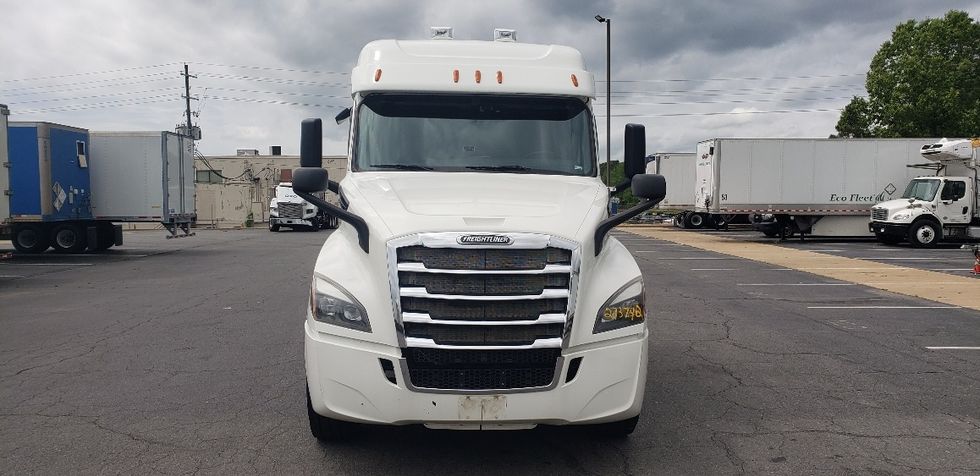 Sleeper Tractor-Heavy Duty Tractors-Freightliner-2020-T12664ST-Little Rock-AR-683,922\n\t\tmiles-$ 45,500 - Image 2