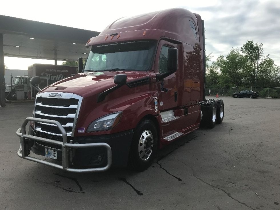 Sleeper Tractor-Heavy Duty Tractors-Freightliner-2020-T12664ST-Liverpool-NY-650,000\n\t\tmiles-$ 51,000 - Image 3