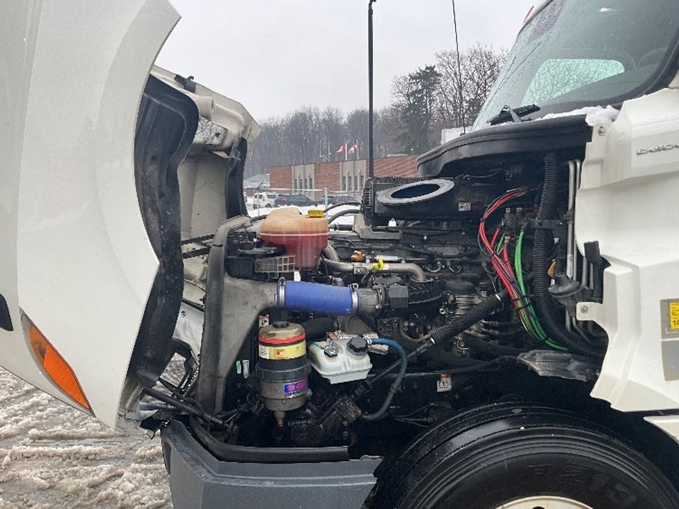 Sleeper Tractor-Heavy Duty Tractors-Freightliner-2020-T12664ST-London-ON-866,654\n\t\tkm-$ 69,750 - Image 21