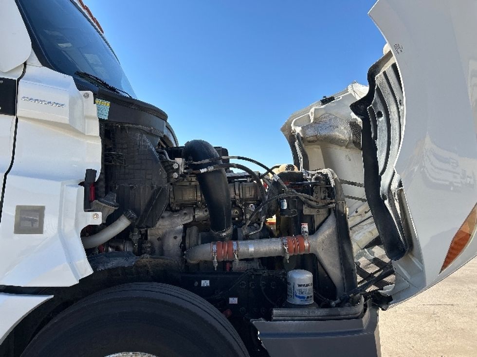Sleeper Tractor-Heavy Duty Tractors-Freightliner-2020-T12664ST-Lubbock-TX-469,584\n\t\tmiles-$ 72,500 - Image 20