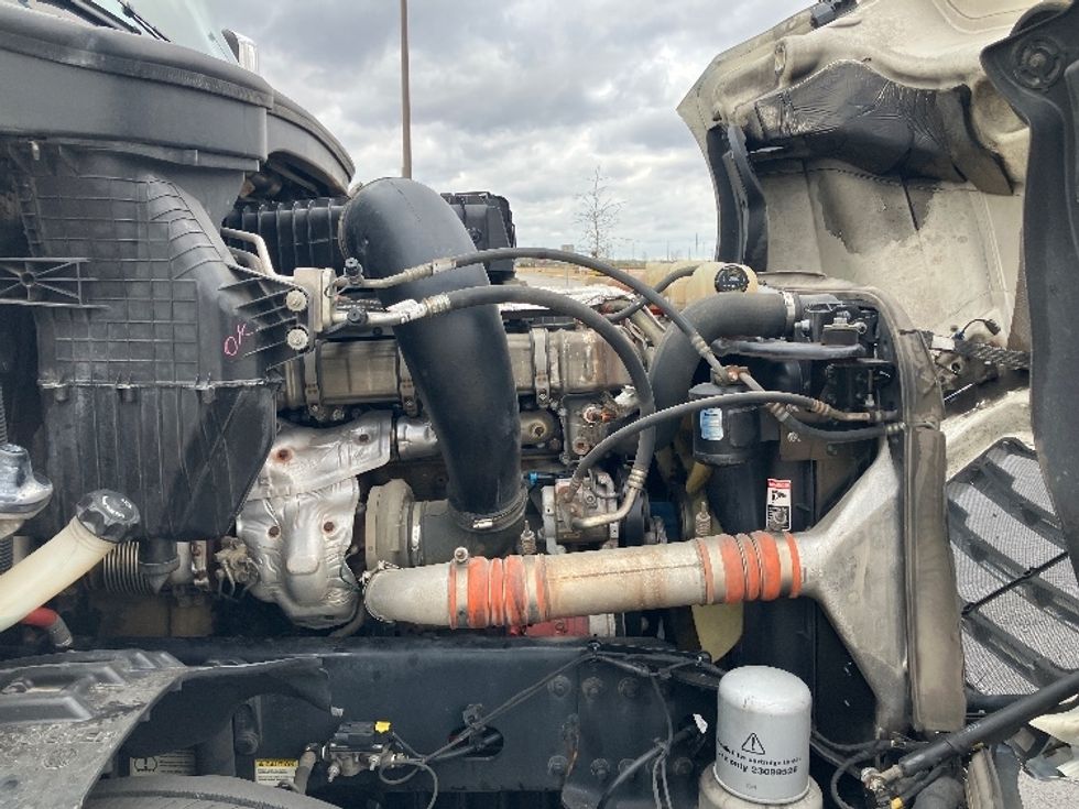 Sleeper Tractor-Heavy Duty Tractors-Freightliner-2020-T12664ST-Madison-AL-623,841\n\t\tmiles-$ 56,750 - Image 20