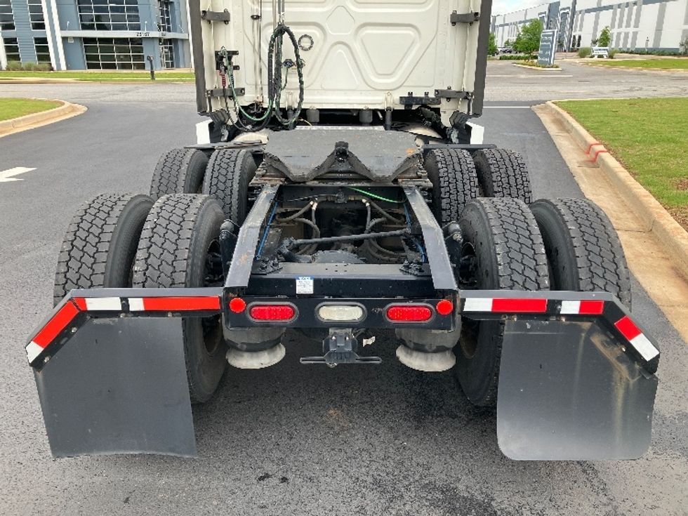 Sleeper Tractor-Heavy Duty Tractors-Freightliner-2020-T12664ST-Madison-AL-645,522\n\t\tmiles-$ 54,750 - Image 6