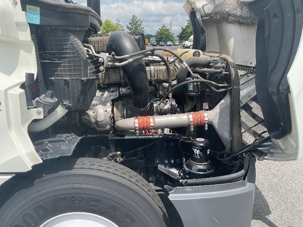 Sleeper Tractor-Heavy Duty Tractors-Freightliner-2020-T12664ST-Mcdonough-GA-524,830\n\t\tmiles-$ 60,500 - Image 20