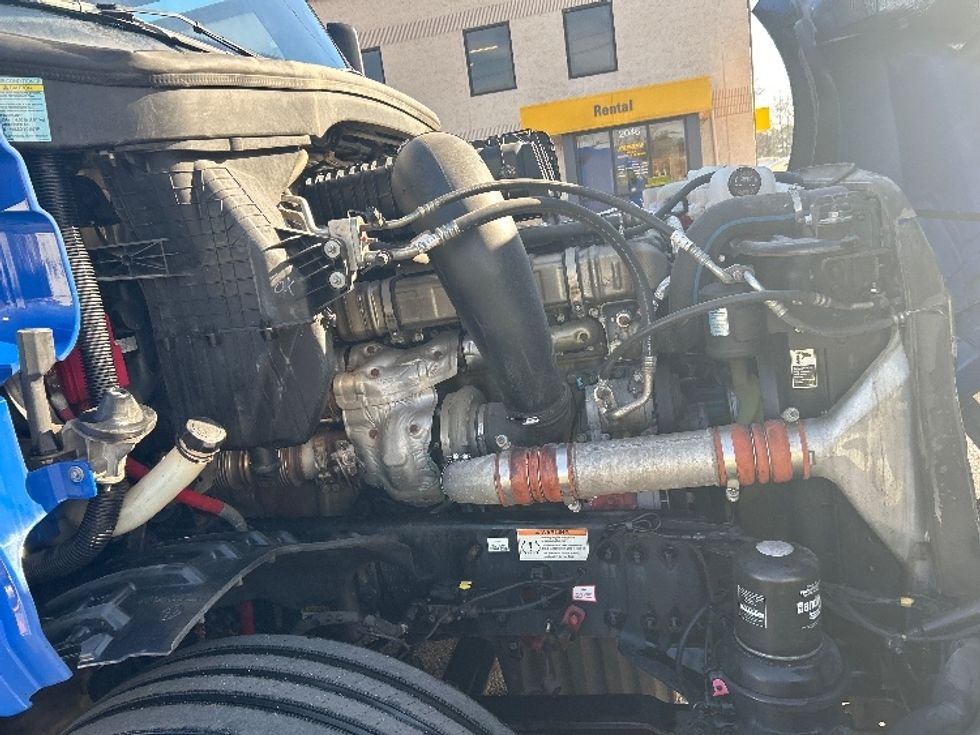 Sleeper Tractor-Heavy Duty Tractors-Freightliner-2020-T12664ST-Memphis-TN-798,929\n\t\tmiles-$ 36,000 - Image 20