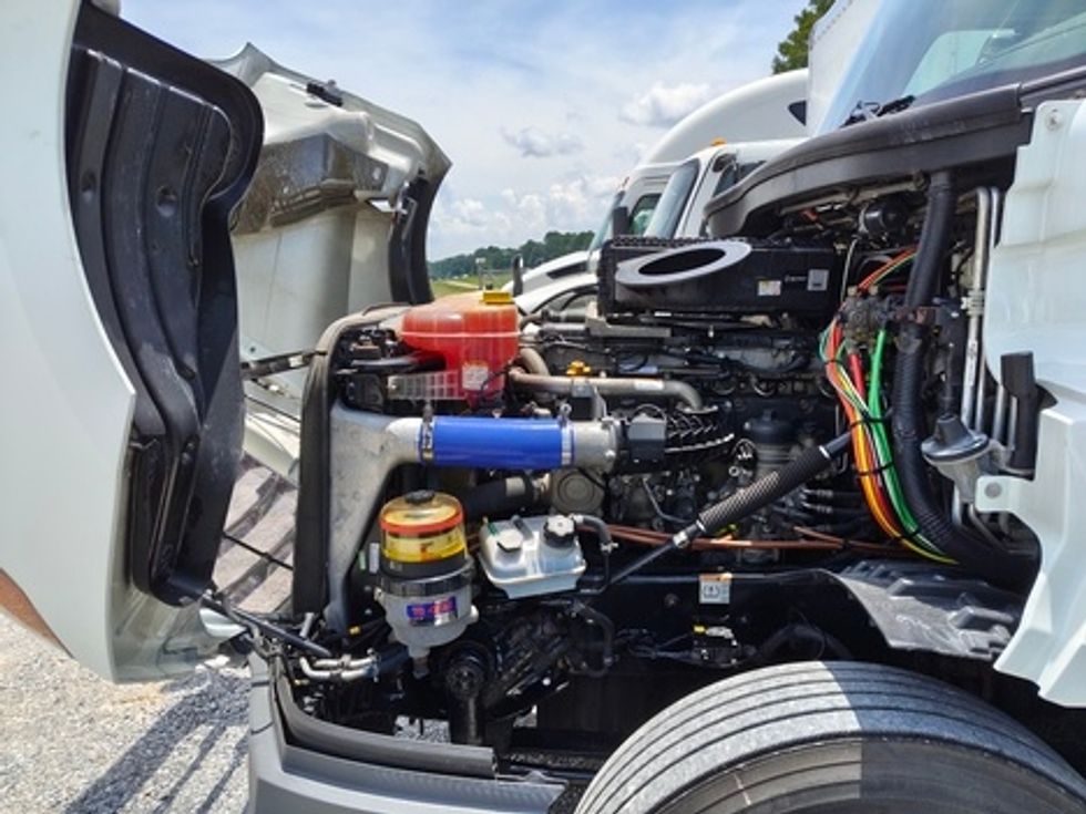 Sleeper Tractor-Heavy Duty Tractors-Freightliner-2020-T12664ST-Meridian-MS-522,209\n\t\tmiles-$ 55,250 - Image 19