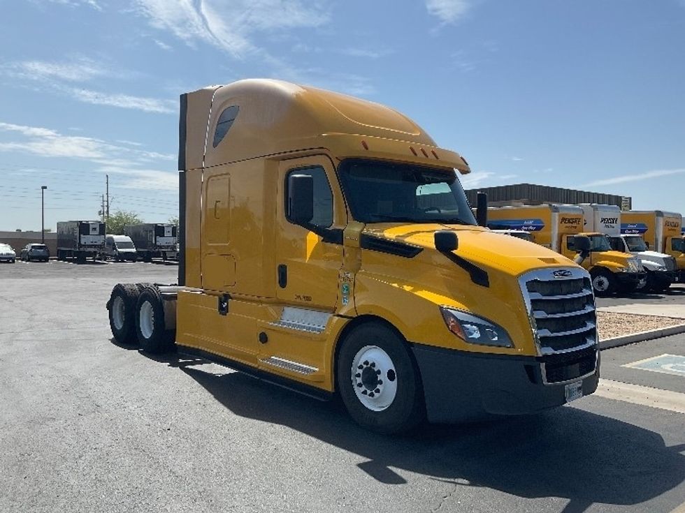 2020 Freightliner T12664ST Sleeper Tractor