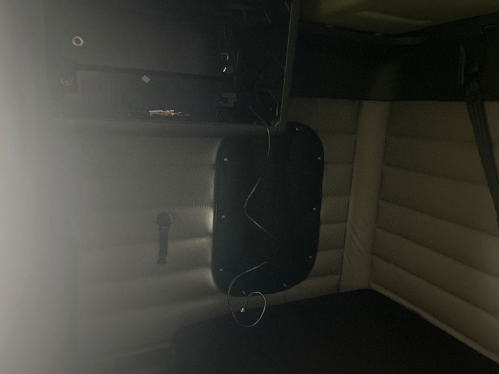 Sleeper Tractor-Heavy Duty Tractors-Freightliner-2020-T12664ST-Middlefield-OH-321,456\n\t\tmiles-$ 72,750 - Image 19