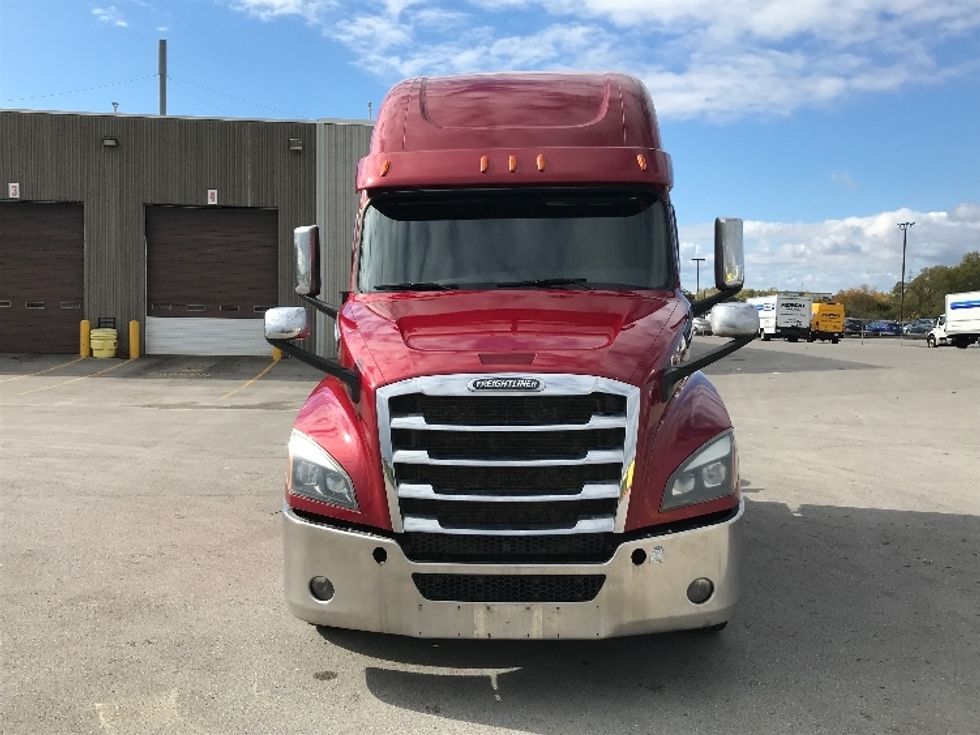 Sleeper Tractor-Heavy Duty Tractors-Freightliner-2020-T12664ST-Mississauga-ON-1,179,912\n\t\tkm-$ 58,250 - Image 2