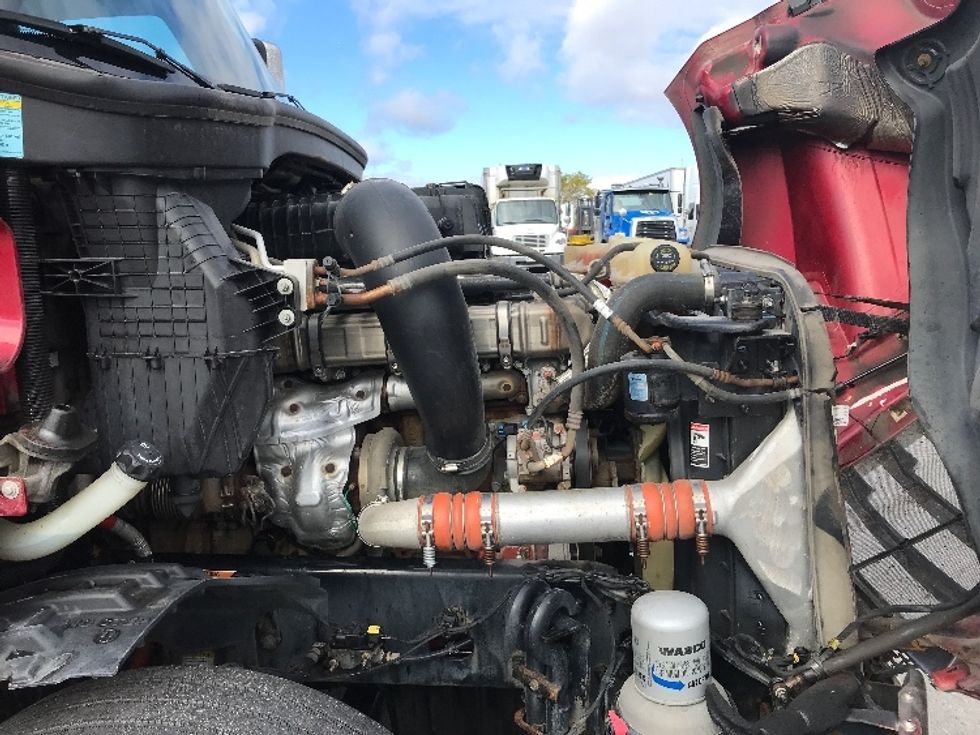 Sleeper Tractor-Heavy Duty Tractors-Freightliner-2020-T12664ST-Mississauga-ON-1,179,912\n\t\tkm-$ 58,250 - Image 21