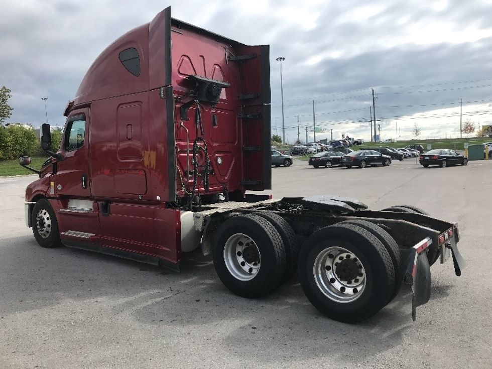 Sleeper Tractor-Heavy Duty Tractors-Freightliner-2020-T12664ST-Mississauga-ON-1,179,912\n\t\tkm-$ 58,250 - Image 5
