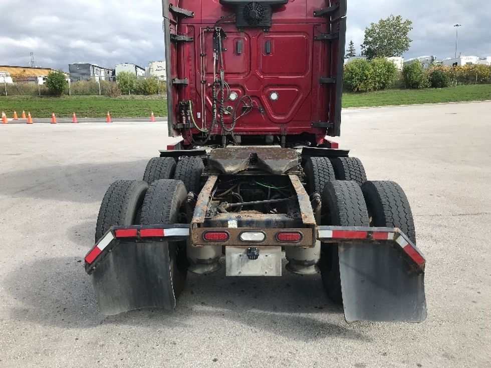 Sleeper Tractor-Heavy Duty Tractors-Freightliner-2020-T12664ST-Mississauga-ON-1,179,912\n\t\tkm-$ 58,250 - Image 6