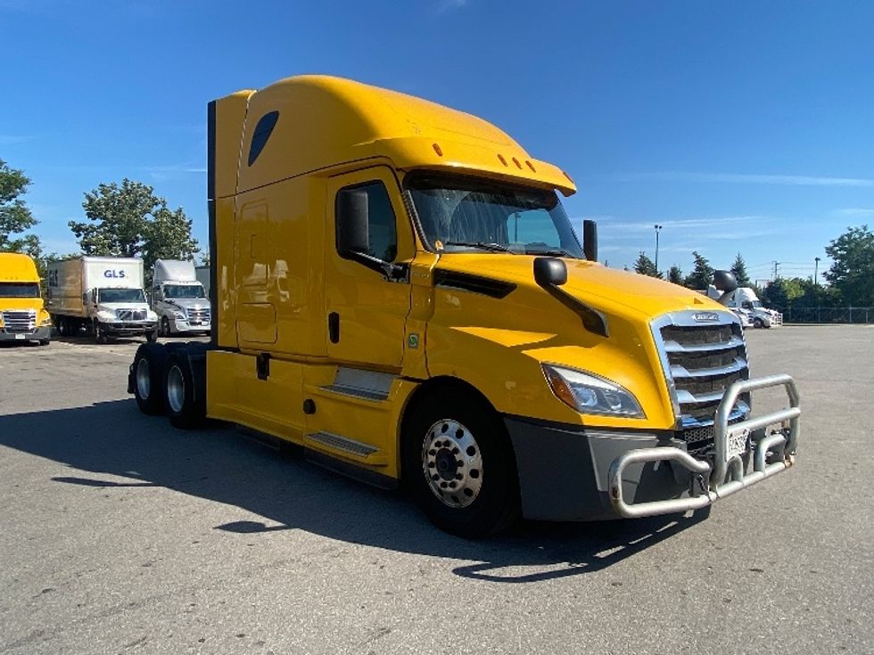 Sleeper Tractor-Heavy Duty Tractors-Freightliner-2020-T12664ST-Mississauga-ON-1,220,744\n\t\tkm-$ 56,750 - Image 1