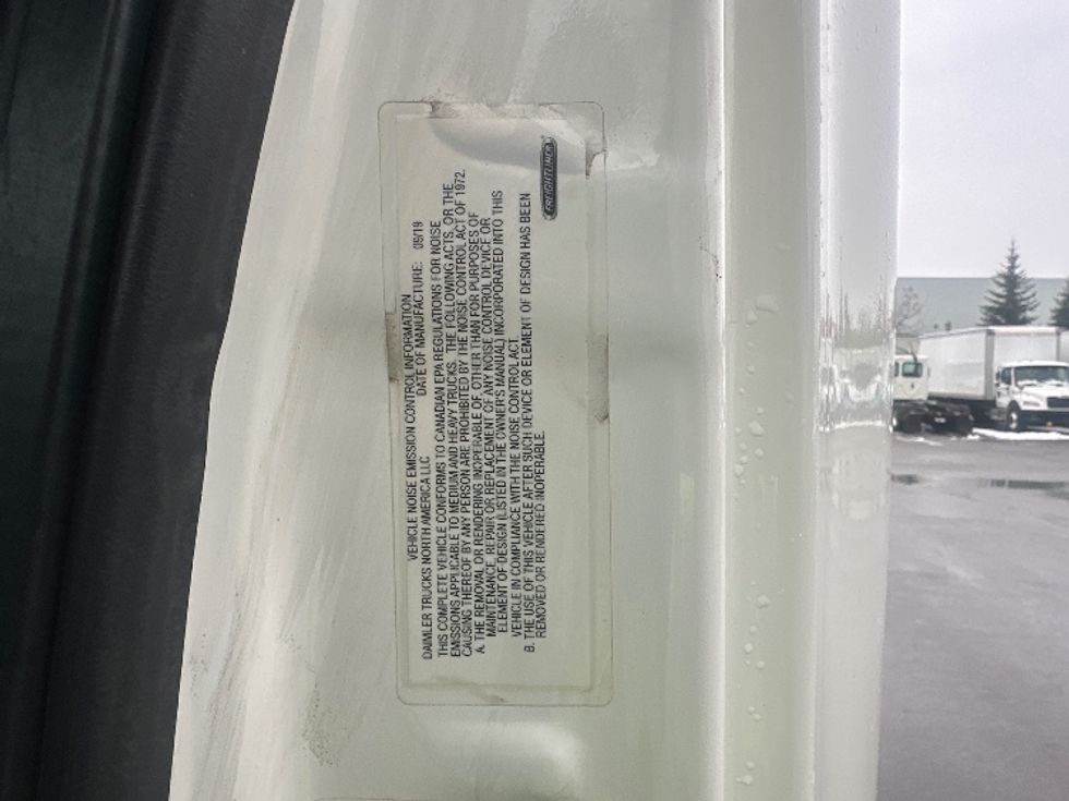 Sleeper Tractor-Heavy Duty Tractors-Freightliner-2020-T12664ST-Mississauga-ON-779,275\n\t\tkm-$ 74,500 - Image 22