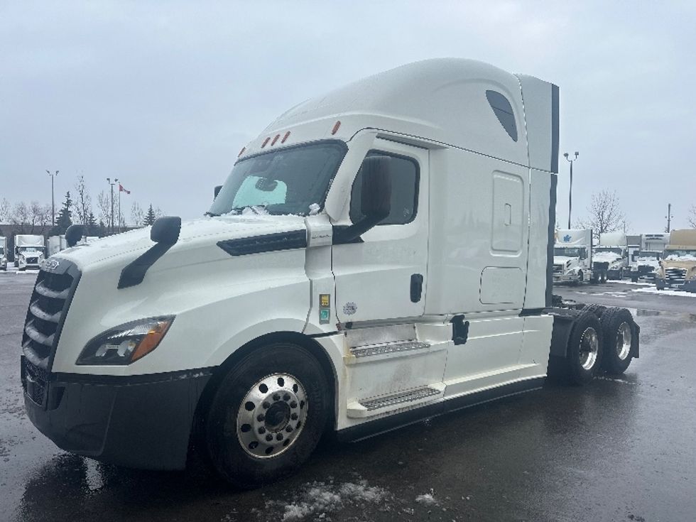 Sleeper Tractor-Heavy Duty Tractors-Freightliner-2020-T12664ST-Mississauga-ON-779,275\n\t\tkm-$ 74,500 - Image 3