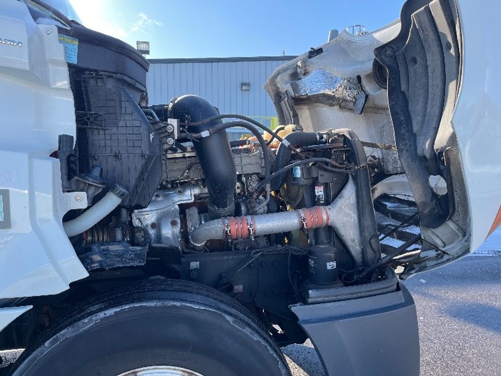 Sleeper Tractor-Heavy Duty Tractors-Freightliner-2020-T12664ST-Mississauga-ON-875,292\n\t\tkm-$ 73,750 - Image 20