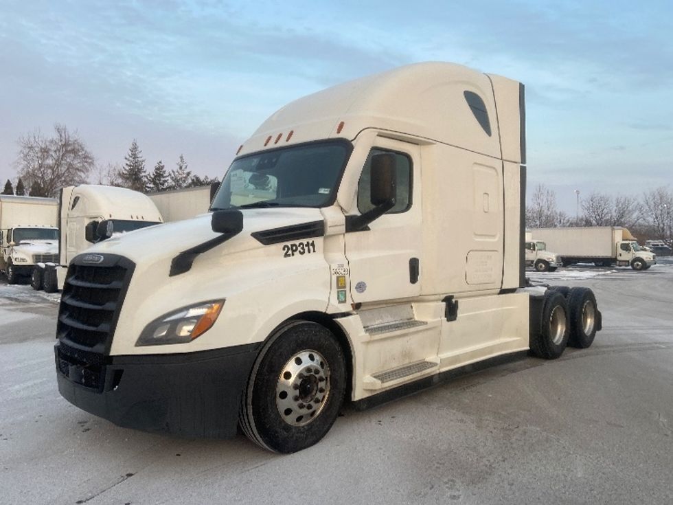 Sleeper Tractor-Heavy Duty Tractors-Freightliner-2020-T12664ST-Mississauga-ON-988,776\n\t\tkm-$ 64,750 - Image 3