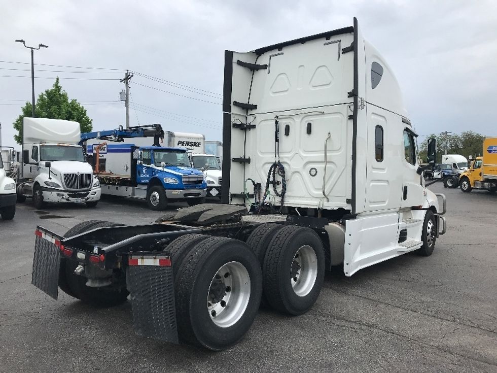 Sleeper Tractor-Heavy Duty Tractors-Freightliner-2020-T12664ST-Moberly-MO-390,981\n\t\tmiles-$ 71,500 - Image 7