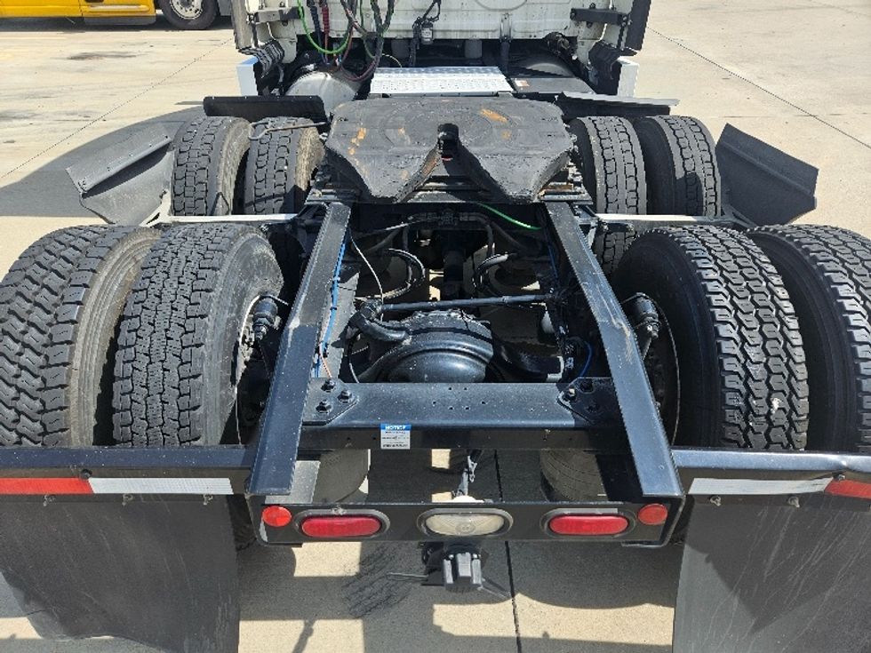 Sleeper Tractor-Heavy Duty Tractors-Freightliner-2020-T12664ST-Moberly-MO-544,277\n\t\tmiles-$ 61,250 - Image 6