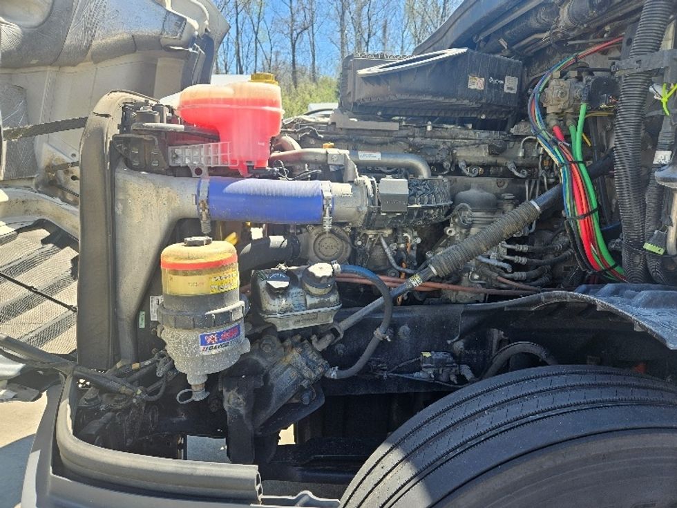 Sleeper Tractor-Heavy Duty Tractors-Freightliner-2020-T12664ST-Moberly-MO-622,420\n\t\tmiles-$ 51,500 - Image 21