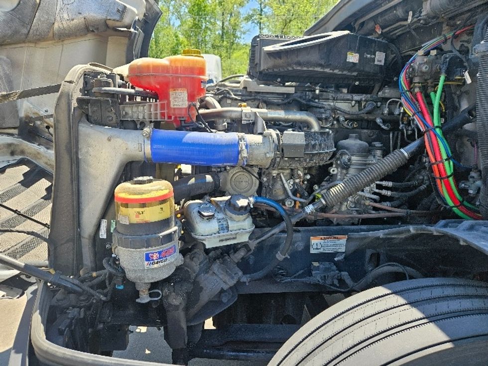 Sleeper Tractor-Heavy Duty Tractors-Freightliner-2020-T12664ST-Moberly-MO-872,558\n\t\tmiles-$ 36,000 - Image 21