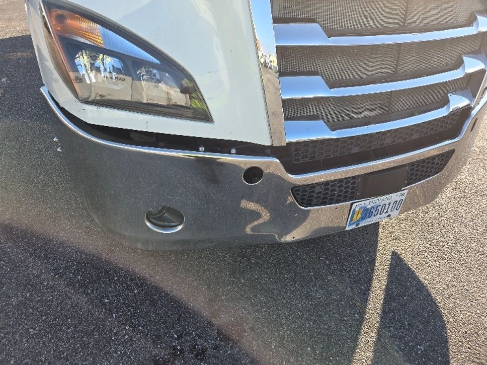 Sleeper Tractor-Heavy Duty Tractors-Freightliner-2020-T12664ST-Mobile-AL-170,310\n\t\tmiles-$ 78,250 - Image 24