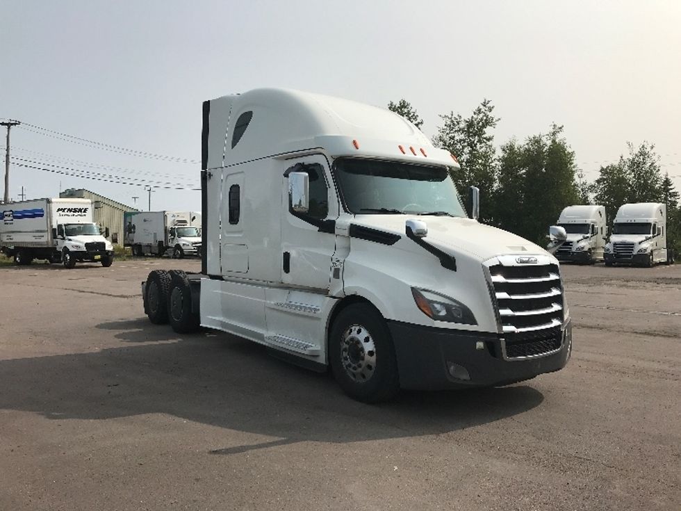Sleeper Tractor-Heavy Duty Tractors-Freightliner-2020-T12664ST-Moncton-NB-1,029,747\n\t\tkm-$ 67,750 - Image 1