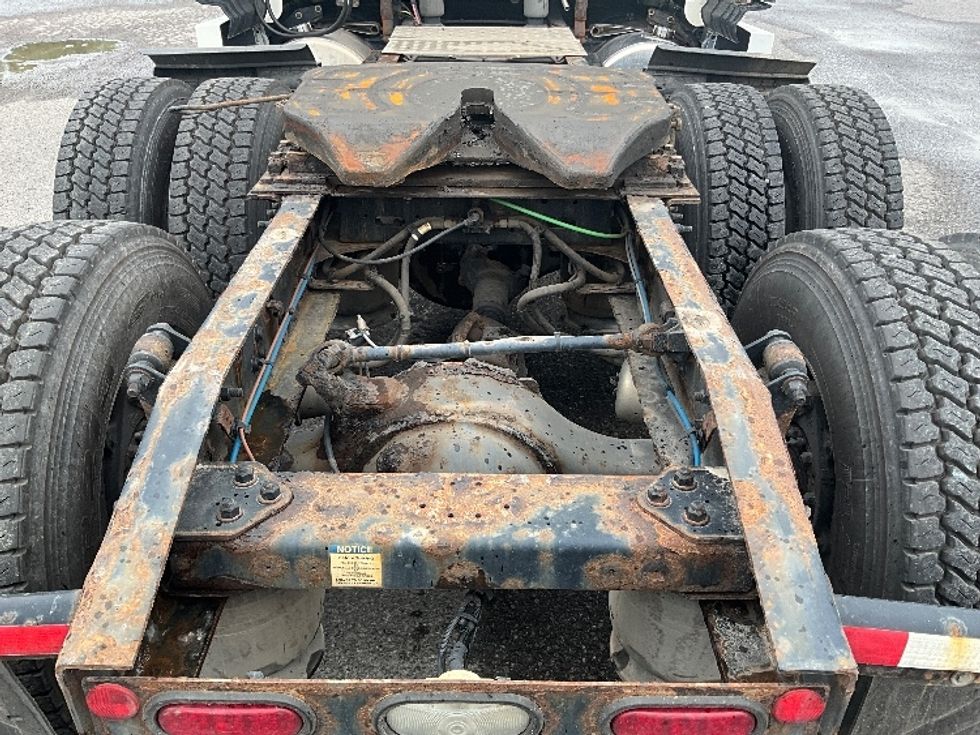 Sleeper Tractor-Heavy Duty Tractors-Freightliner-2020-T12664ST-Moncton-NB-1,092,411\n\t\tkm-$ 64,750 - Image 6