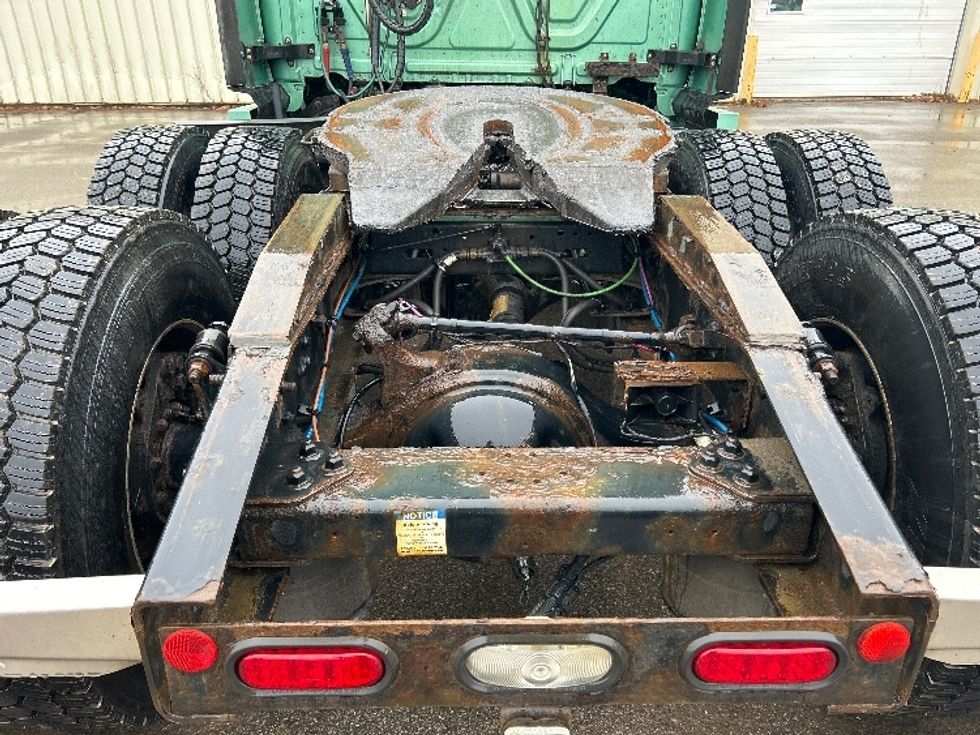 Sleeper Tractor-Heavy Duty Tractors-Freightliner-2020-T12664ST-Moncton-NB-927,847\n\t\tkm-$ 66,000 - Image 6